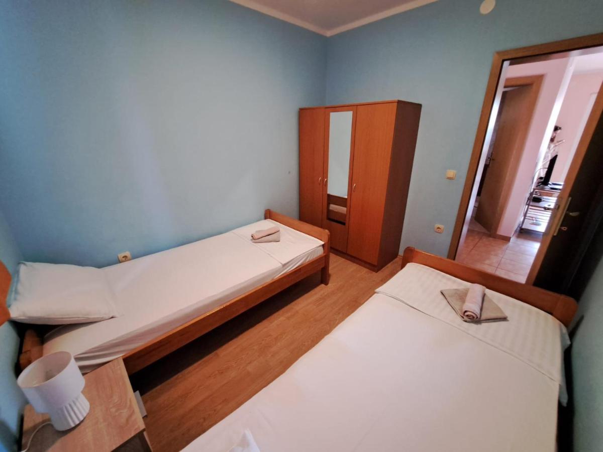 Mazalovic Apartment Vir